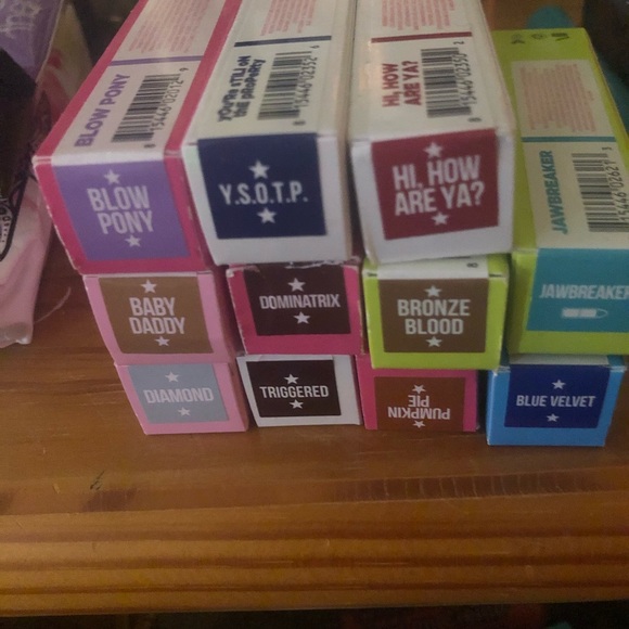 Jeffree star products (offers) - Picture 2 of 4